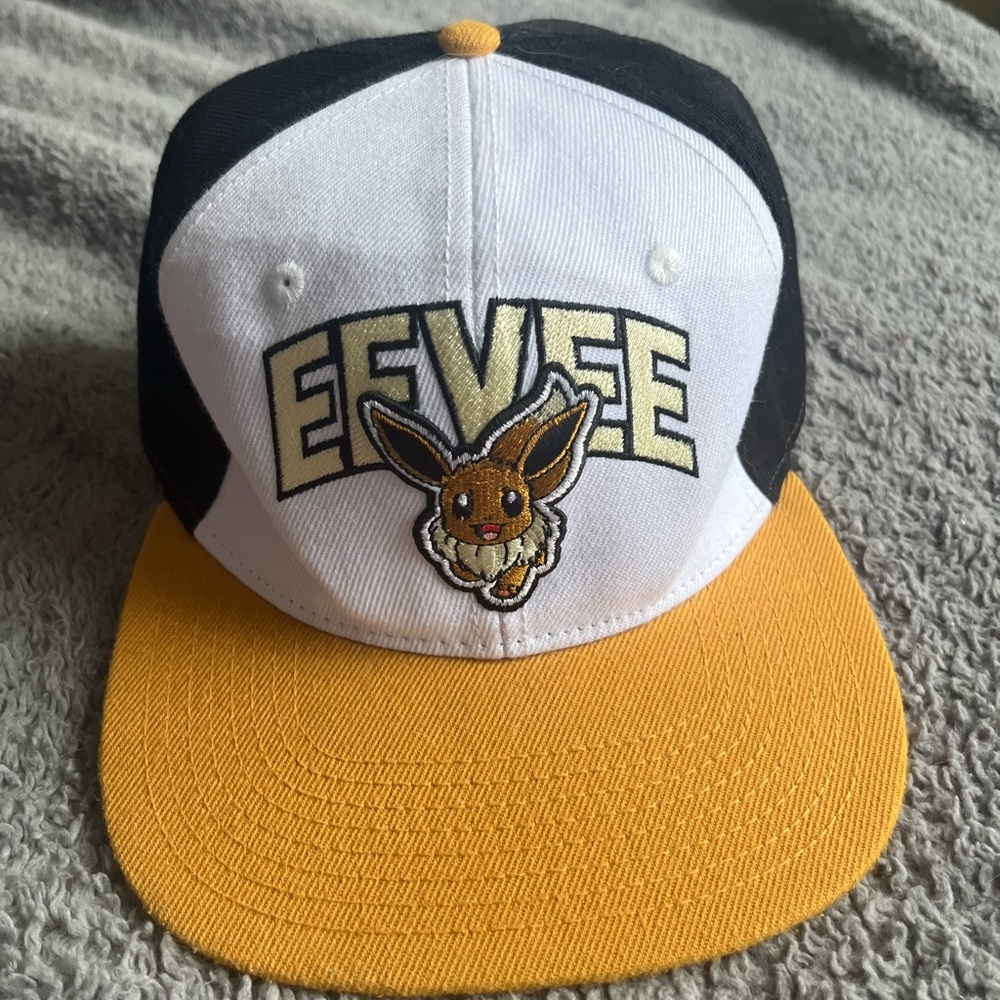 Eve Cap - Black, White, and Gold